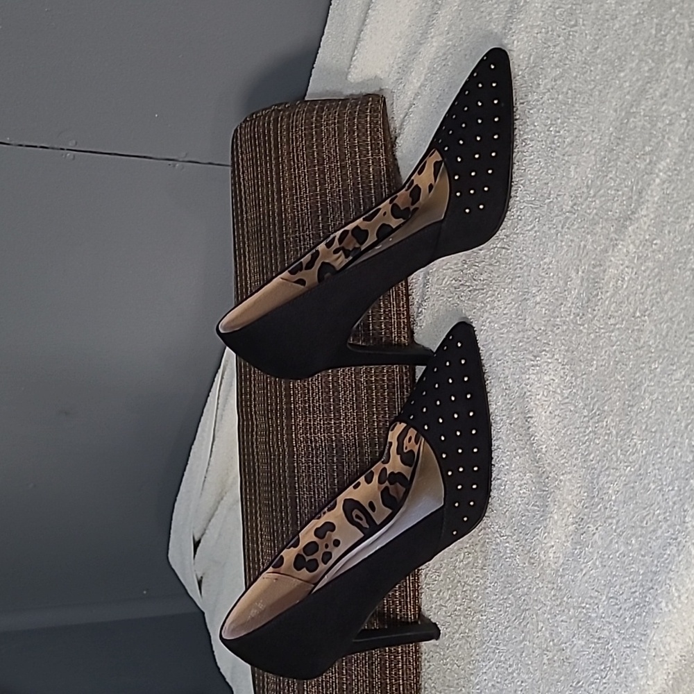 Black heel shoes With Gold Color Accents